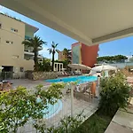 06l - Port Prestige - 4 Pers - Pool - Private Parking Lejlighed Antibes